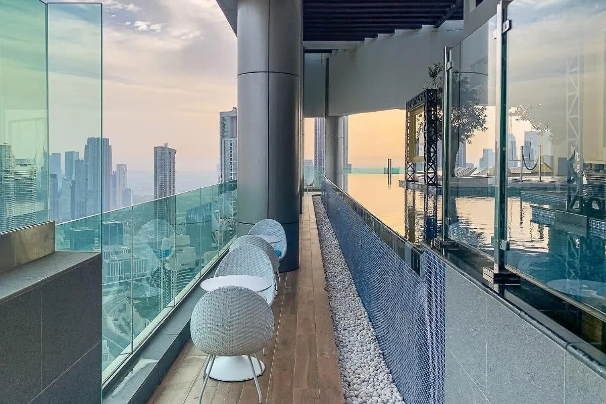 Frank Porter - Paramount Midtown Dubai 0*,